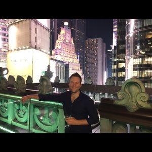 Meet your Posher, Dustin